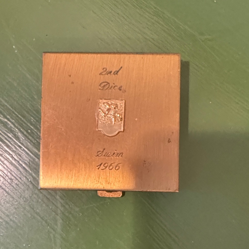 Vintage Gold Compact With Mirror. For Powder